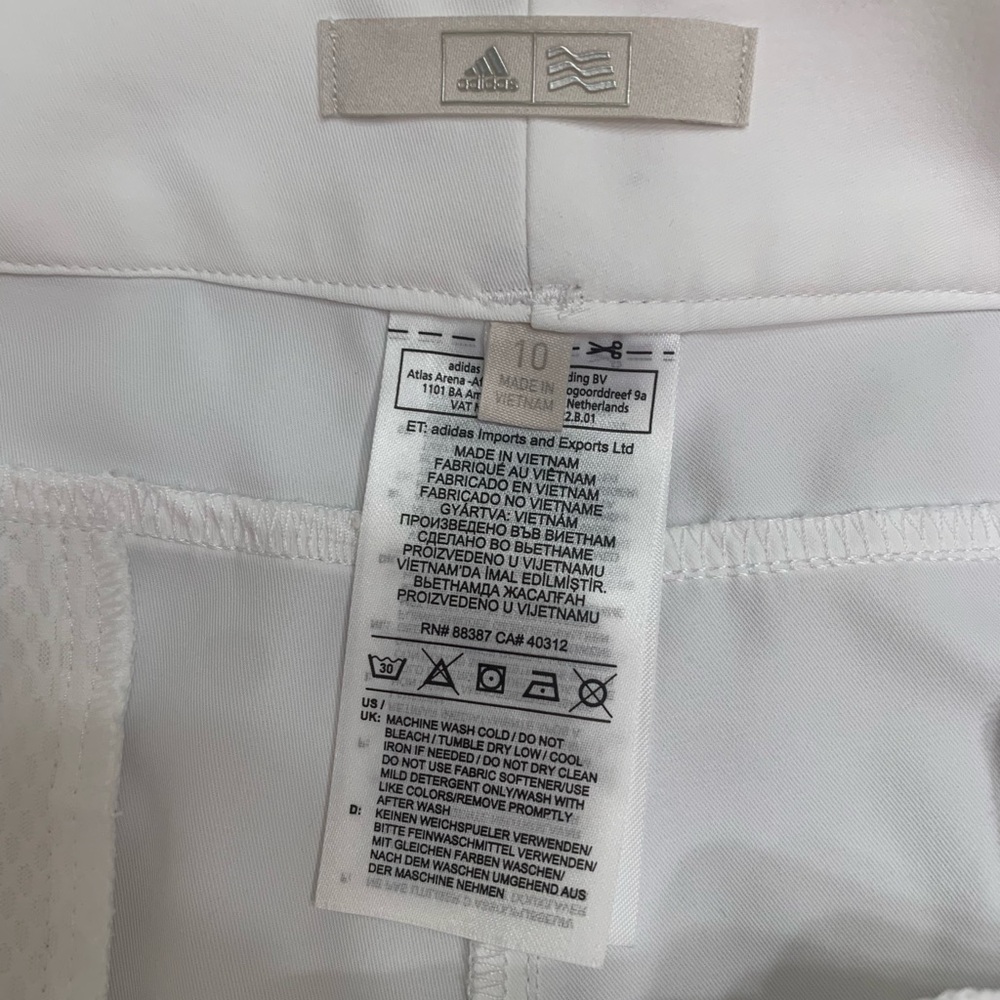adidas Women's Dual-Pack Athletic Shorts in White and Black. Great for golfing. - Picture 7 of 10